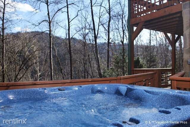 Building Photo - 5070 Riversong Way