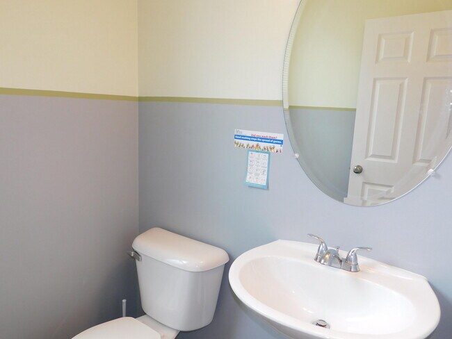Foto del edificio - 4251 Lilac Ln