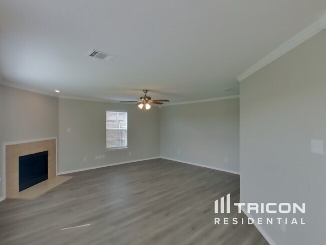 Foto del edificio - 361 Allenwood Dr