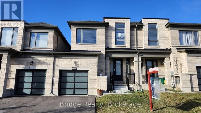 Photo du bâtiment - 884 Sobeski Ave