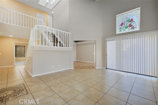 Building Photo - 325 Rainbow Terrace