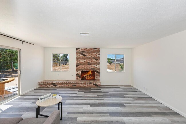 Foto del edificio - 15073 Mojave St