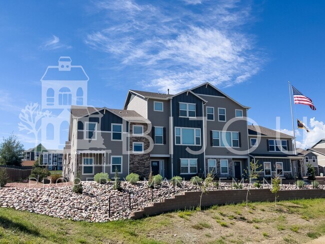 Building Photo - Beautiful Townhome across from Cumbre Vist...