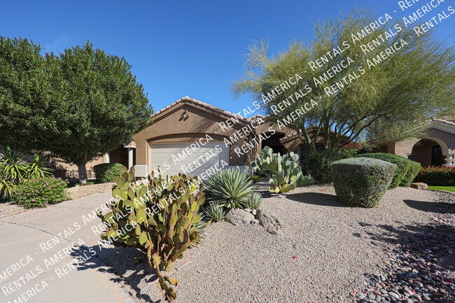 Building Photo - Gorgeous Single Level Home in Scottsdale! ...