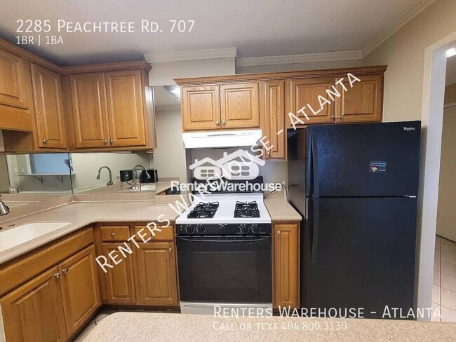 Building Photo - 2285 Peachtree Rd