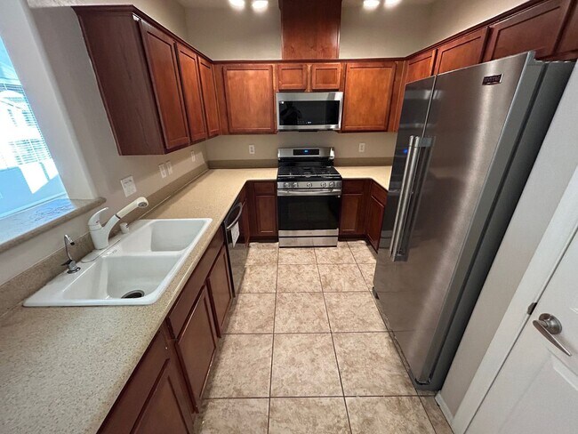 Building Photo - COMING SOON- INVITING SKY POINTE CONDO WITH BALCONY