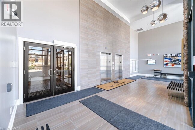 Building Photo - 128 Garden Dr