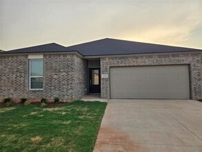 Building Photo - 20505 Deer Creek Dr