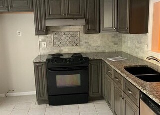 Foto del edificio - 6413 Andsley Dr