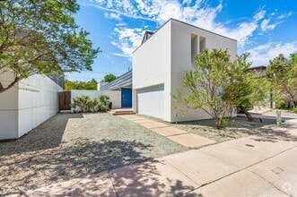 Building Photo - 33 Vanguard Way