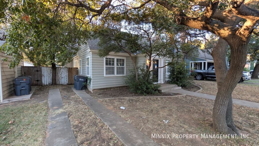 Foto principal - 2407 22nd St