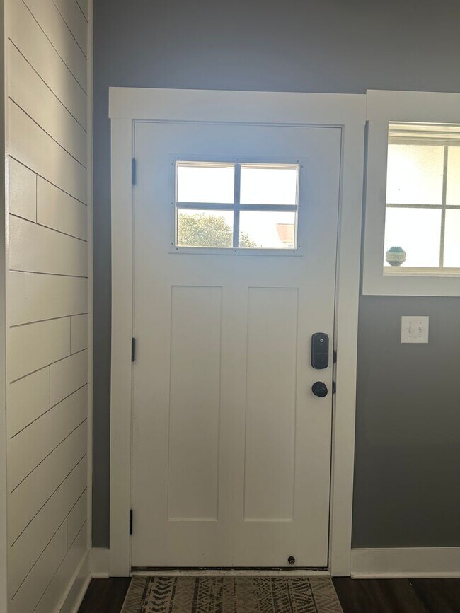 Foto del edificio - 238 E Ivybridge Dr