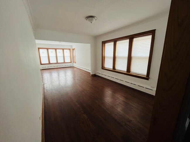Foto del edificio - 5133 W Wrightwood Ave