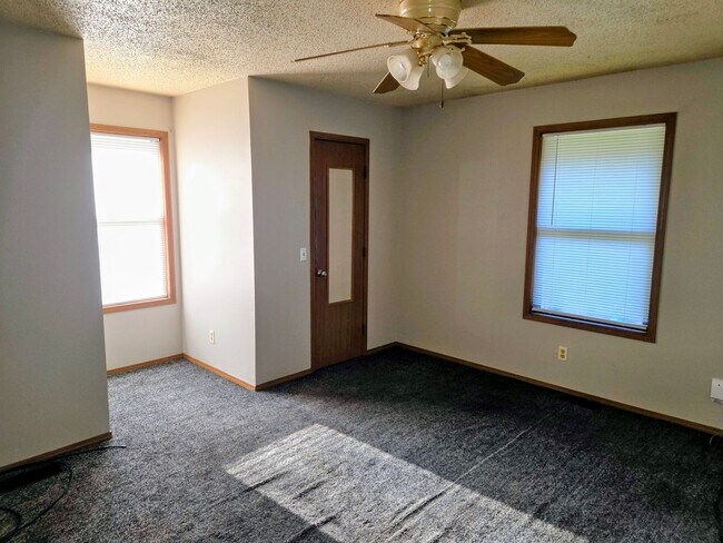 Foto del edificio - 943 N Homewood Ave