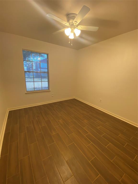 Foto del edificio - 519 Finnigan Park Pl Ct