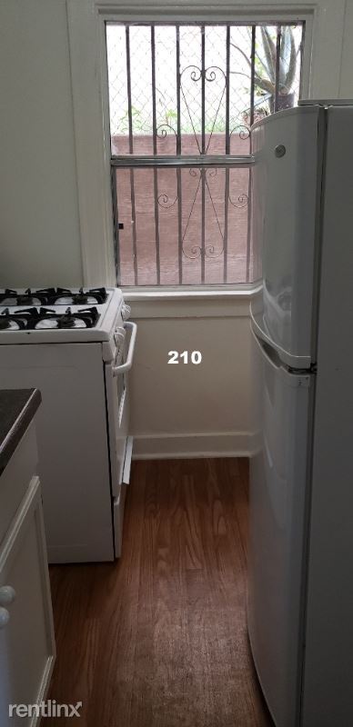 Building Photo - Studio, 1 bath Apartment - 514 Union Dr