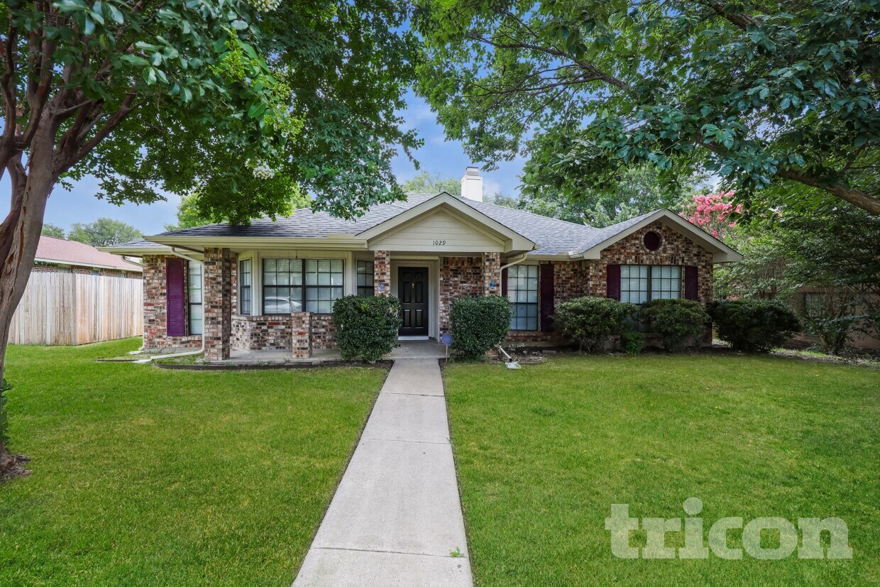 Foto principal - 1029 Twin Falls Dr