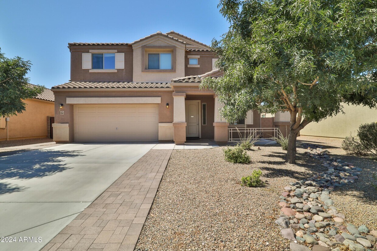 Foto principal - 9341 W Colter St