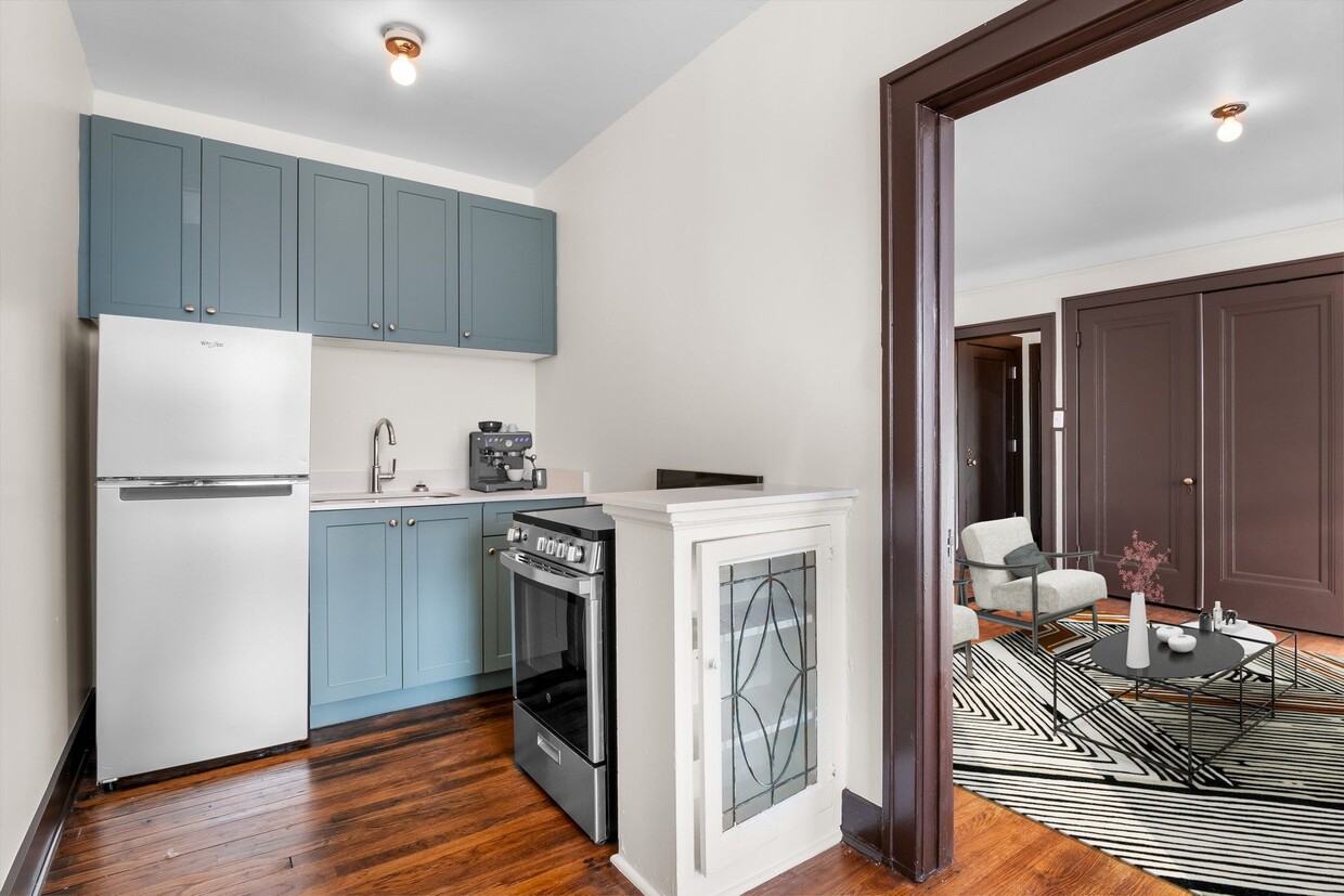 Primary Photo - Mavor Apartments
