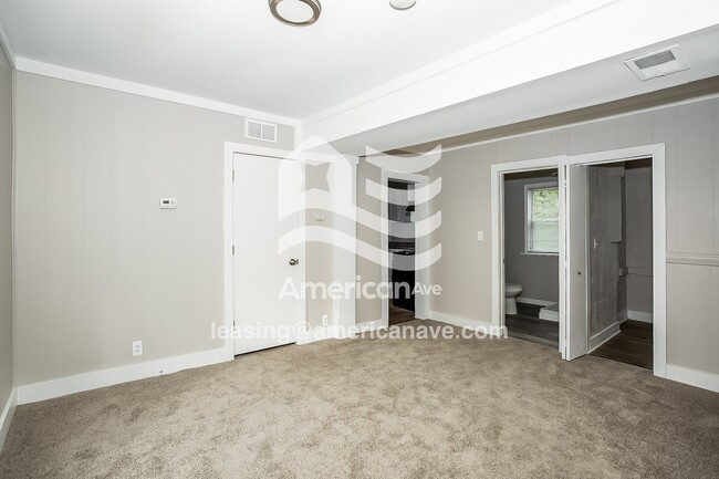 Building Photo - 128 W Bernhard Ave
