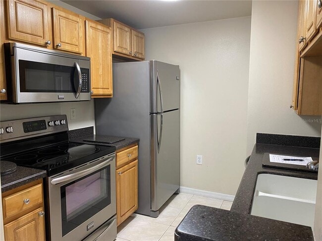 Building Photo - 5450 Bentgrass Dr