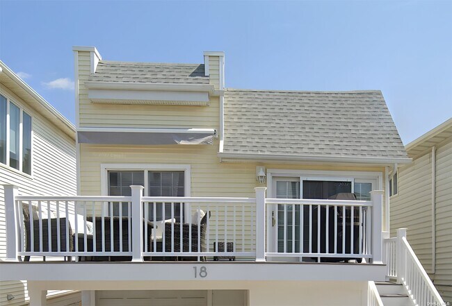 Foto del edificio - 18 Louisiana St