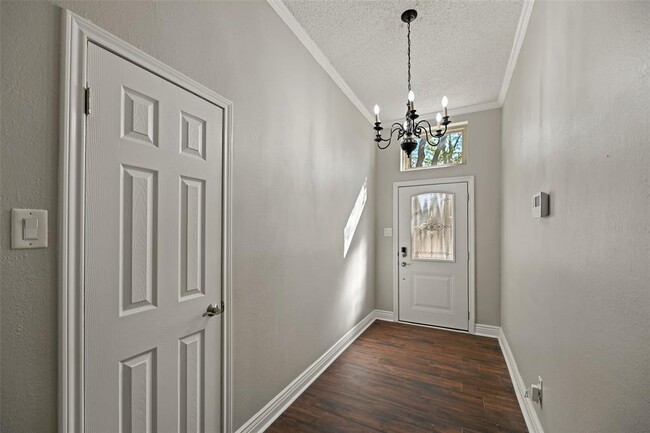 Foto del edificio - 15330 W Little York Rd