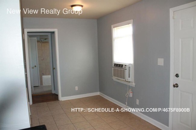 Building Photo - 1701 Remount Rd