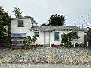 Building Photo - 2785 Birch Ave