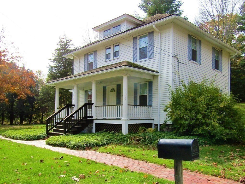 Primary Photo - 304 South St
