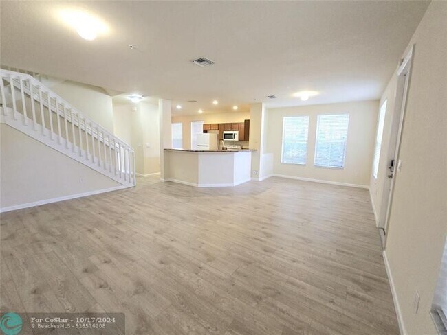 Building Photo - 4786 Monarch Way