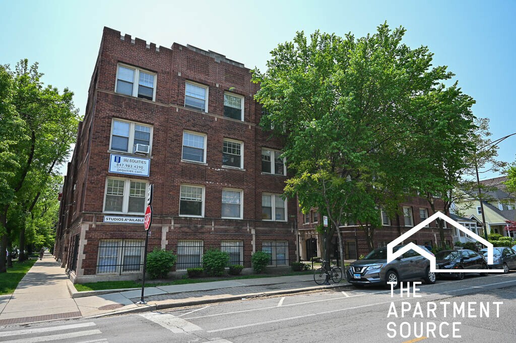 3265 W Wrightwood Ave Unit 1U, Chicago, IL 60647 Condo for Rent in