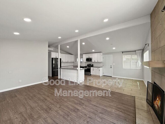 Building Photo - 3046 Mission Village Dr