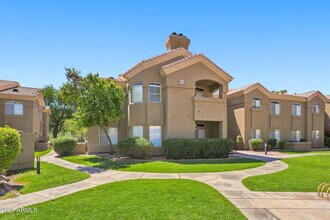 Building Photo - 5335 E Shea Blvd