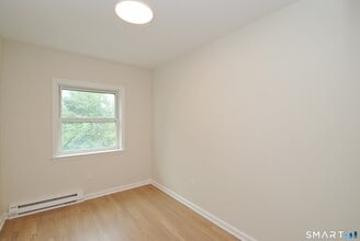 Building Photo - 306 Courtland Ave