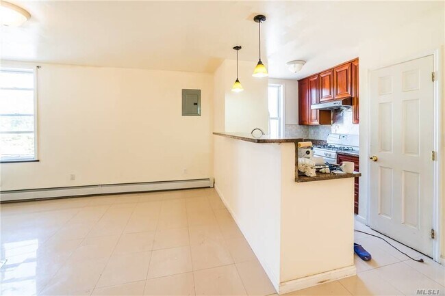 Foto del edificio - 85-20 88th Ave