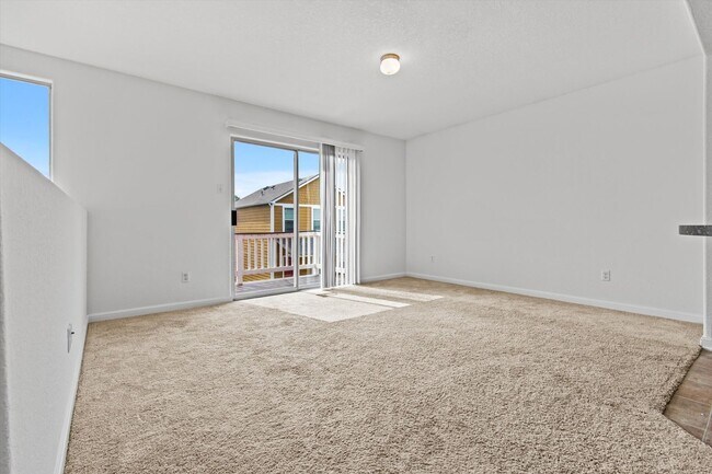 Foto del edificio - 2 Bedroom 2 Bathroom Duplex in Blanco Rive...