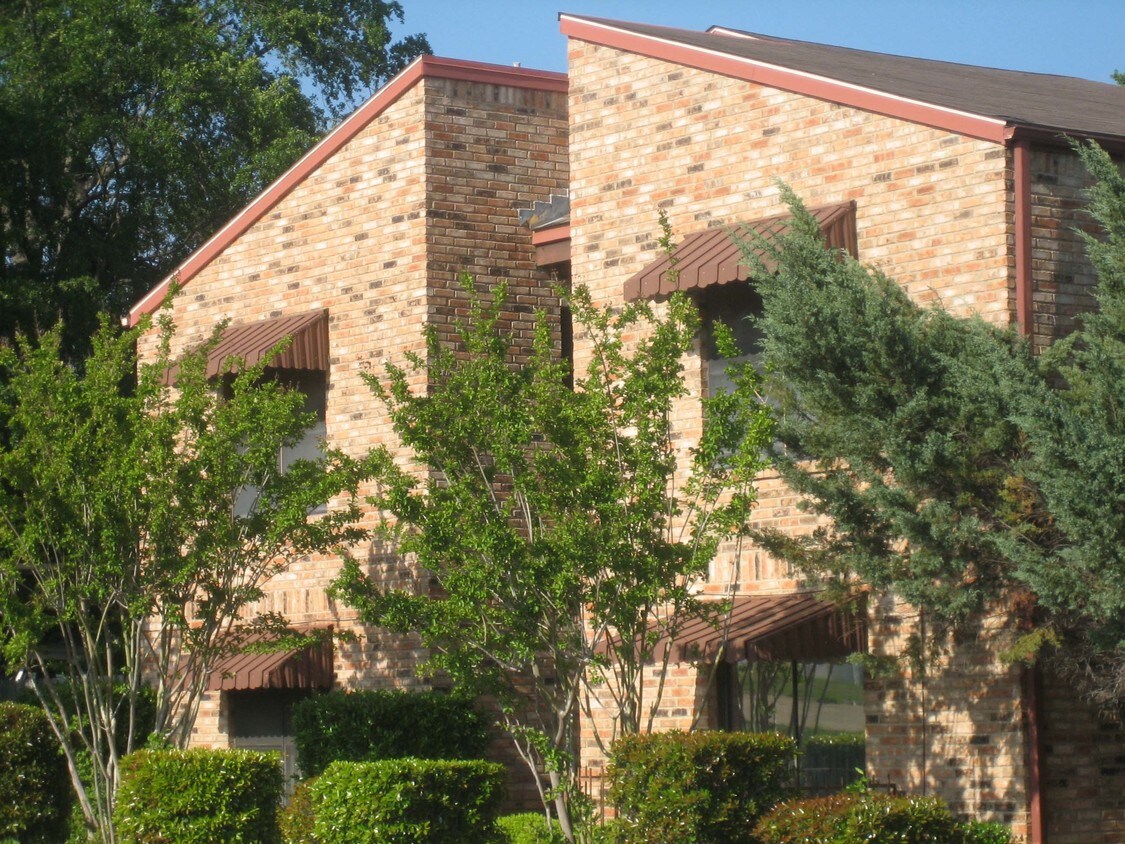 Foto del edificio - Langtree Townhomes