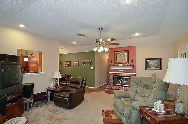 Building Photo - 3112 Fairfield Dr