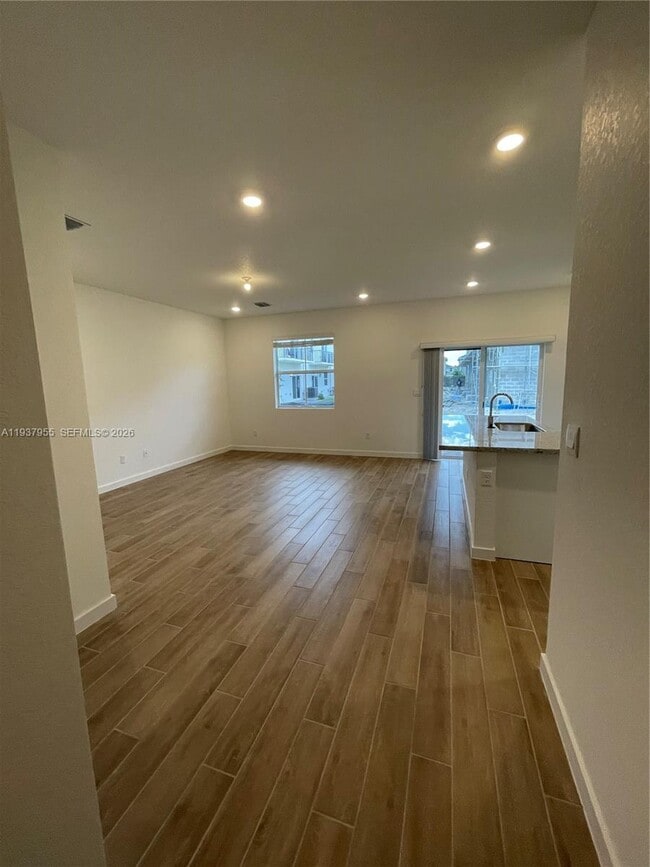 Foto del edificio - 1672 SE 8th Ave