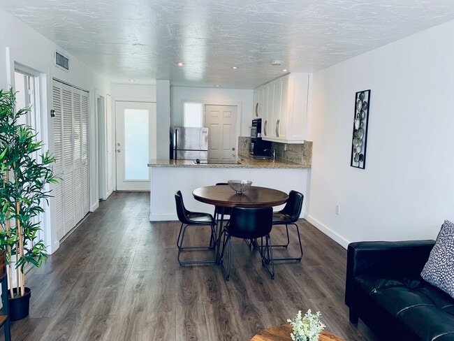 Foto del edificio - 528 Meridian Ave