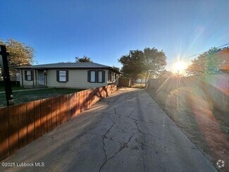 Building Photo - 2113 Avenue P