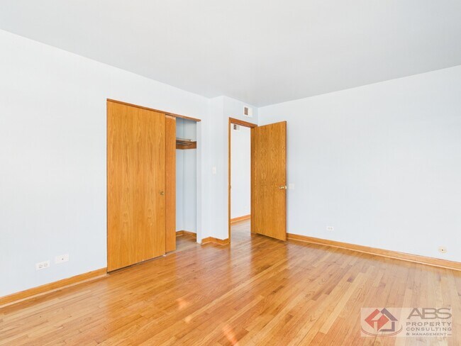 Foto del edificio - 755 Dulles Rd