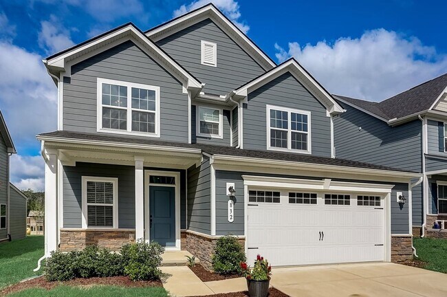 Building Photo - Beautiful 4 Bedroom/2.5 Bathroom home loca...