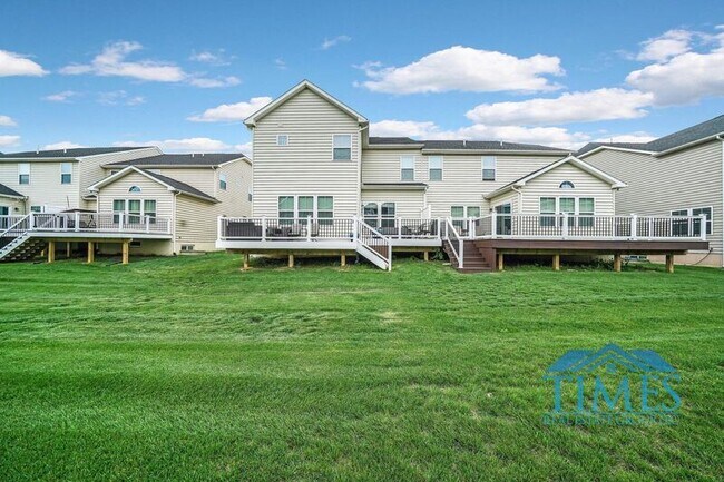 Foto del edificio - 319 Quarry Point Rd