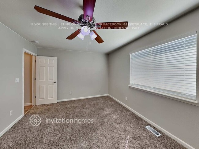 Building Photo - 8327 Firethorn Dr