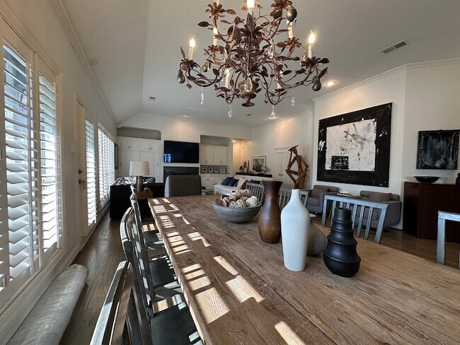 Foto del edificio - 600 Huntersridge Ct