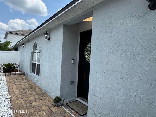 Building Photo - 3539 Alec Dr
