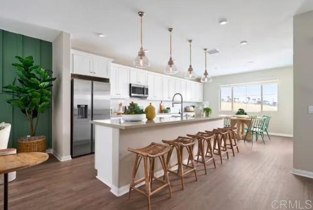 Foto del edificio - 1745 Laurelwood Wy