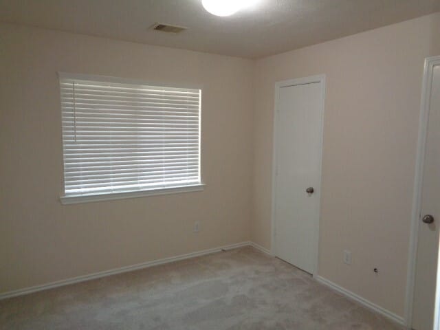 Building Photo - 1615 Redbud Grove Ct